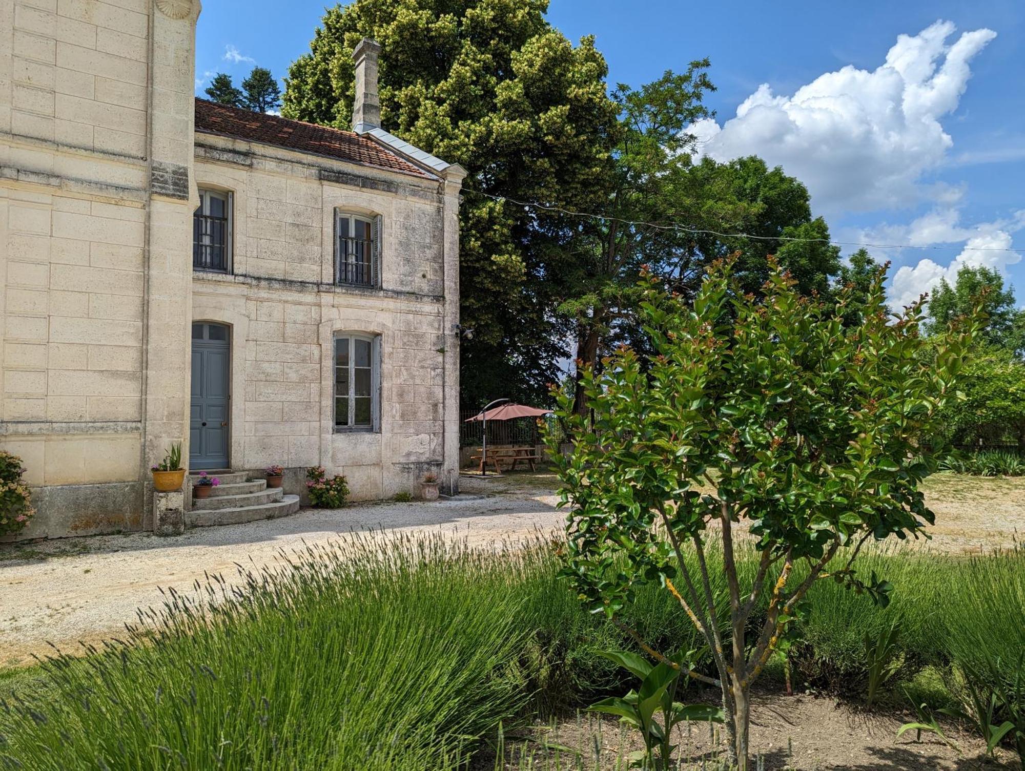 Domaine Du Faure Bed & Breakfast Chadurie Exterior photo